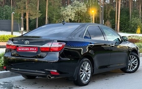 Toyota Camry, 2017 год, 2 750 000 рублей, 3 фотография