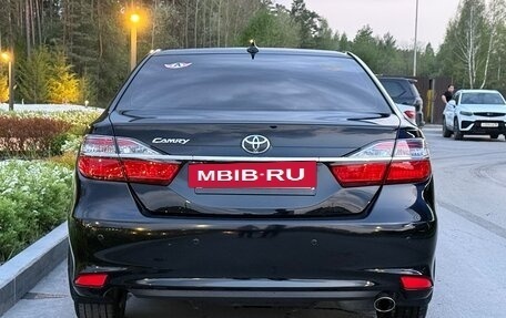 Toyota Camry, 2017 год, 2 750 000 рублей, 5 фотография