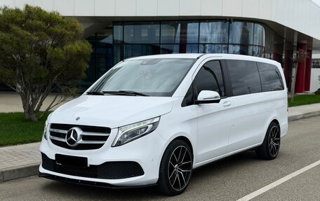 Mercedes-Benz V-Класс, 2019 год, 3 900 000 рублей, 3 фотография
