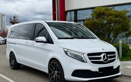 Mercedes-Benz V-Класс, 2019 год, 3 900 000 рублей, 10 фотография