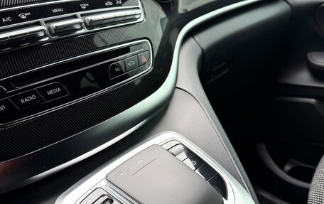 Mercedes-Benz V-Класс, 2019 год, 3 900 000 рублей, 20 фотография