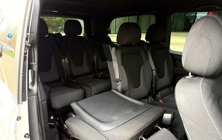 Mercedes-Benz V-Класс, 2019 год, 3 900 000 рублей, 24 фотография