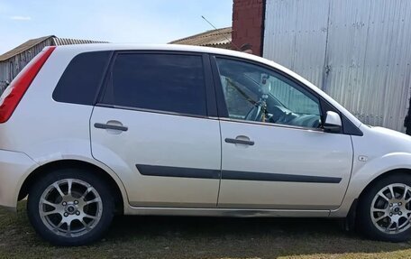 Ford Fiesta, 2007 год, 365 000 рублей, 3 фотография