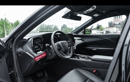 Lexus RX IV рестайлинг, 2023 год, 7 849 900 рублей, 11 фотография