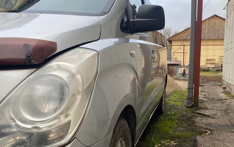 Hyundai Grand Starex Grand Starex I рестайлинг 2, 2010 год, 1 100 000 рублей, 3 фотография
