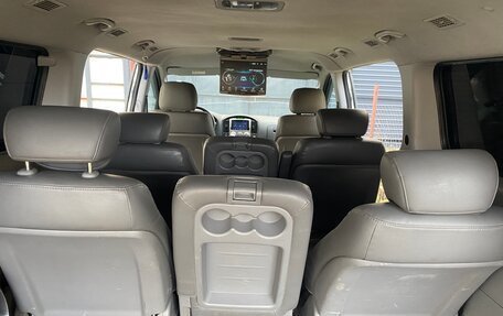Hyundai Grand Starex Grand Starex I рестайлинг 2, 2010 год, 1 100 000 рублей, 14 фотография