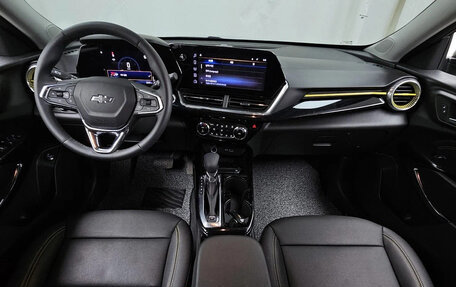 Chevrolet Trax, 2023 год, 1 620 000 рублей, 5 фотография