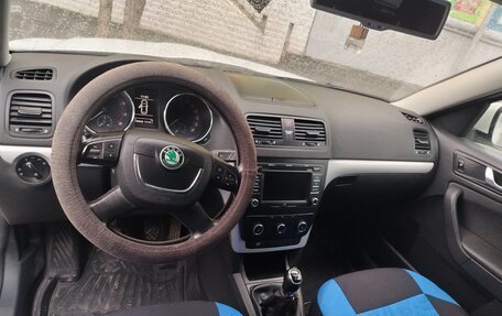 Skoda Yeti I рестайлинг, 2013 год, 695 000 рублей, 5 фотография