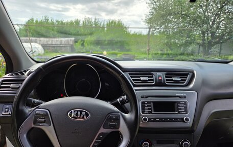 KIA Rio III рестайлинг, 2015 год, 625 000 рублей, 3 фотография