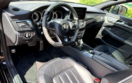 Mercedes-Benz CLS, 2017 год, 4 500 000 рублей, 5 фотография