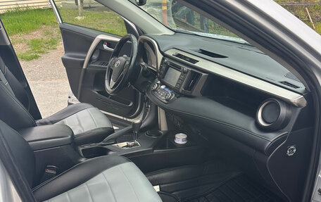 Toyota RAV4, 2015 год, 2 150 000 рублей, 9 фотография