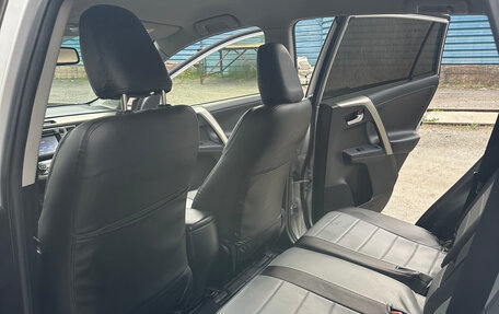 Toyota RAV4, 2015 год, 2 150 000 рублей, 12 фотография