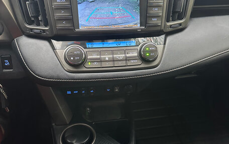 Toyota RAV4, 2015 год, 2 150 000 рублей, 24 фотография