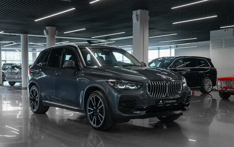 BMW X5, 2022 год, 8 990 000 рублей, 2 фотография