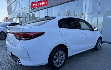 KIA Rio IV, 2021 год, 1 372 990 рублей, 16 фотография