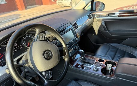 Volkswagen Touareg III, 2015 год, 2 600 000 рублей, 12 фотография