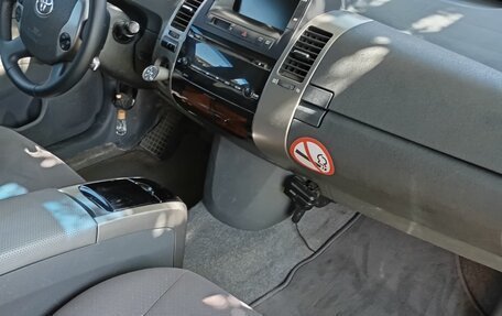 Toyota Prius, 2008 год, 650 000 рублей, 9 фотография