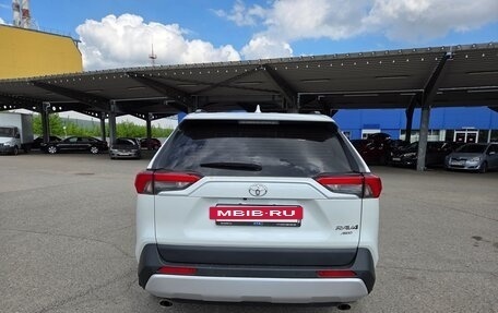 Toyota RAV4, 2025 год, 4 700 000 рублей, 4 фотография
