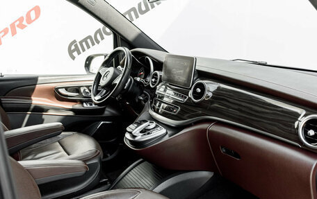 Mercedes-Benz V-Класс, 2016 год, 4 525 000 рублей, 12 фотография