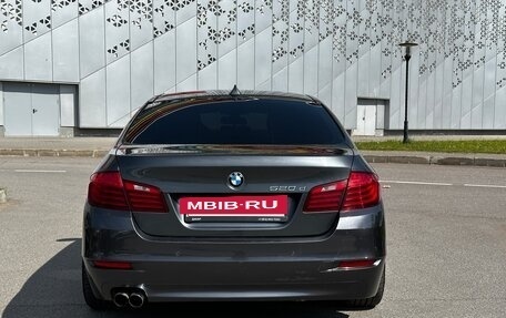 BMW 5 серия, 2015 год, 1 590 000 рублей, 4 фотография