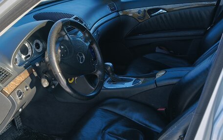 Mercedes-Benz E-Класс, 2002 год, 750 000 рублей, 11 фотография