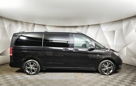 Mercedes-Benz V-Класс, 2017 год, 5 500 000 рублей, 6 фотография