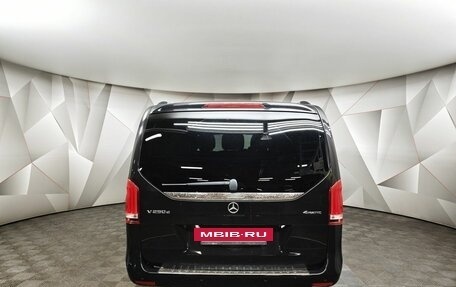 Mercedes-Benz V-Класс, 2017 год, 5 500 000 рублей, 8 фотография