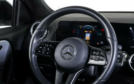 Mercedes-Benz GLB, 2021 год, 3 390 000 рублей, 13 фотография