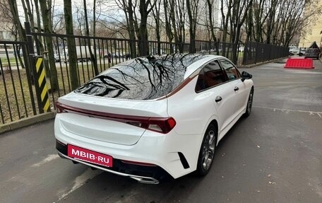 KIA K5, 2022 год, 2 300 000 рублей, 6 фотография