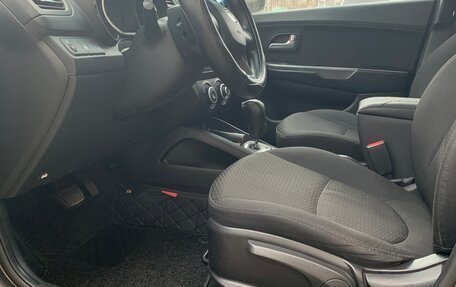 KIA Rio III рестайлинг, 2012 год, 800 000 рублей, 6 фотография