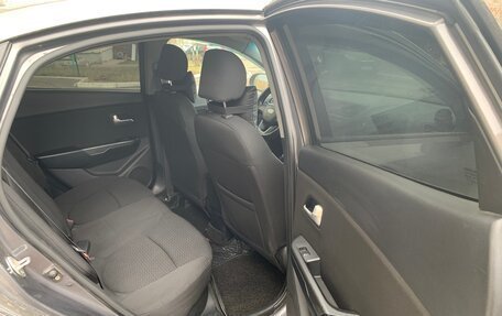 KIA Rio III рестайлинг, 2012 год, 800 000 рублей, 15 фотография