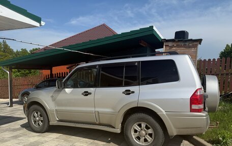Mitsubishi Montero III, 2003 год, 550 000 рублей, 2 фотография