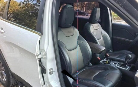 Jeep Cherokee, 2021 год, 1 600 000 рублей, 24 фотография