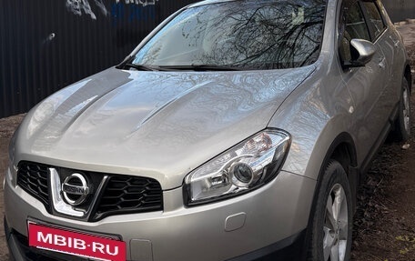 Nissan Qashqai, 2012 год, 700 000 рублей, 2 фотография