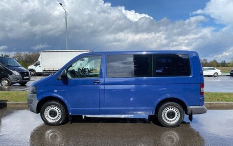 Volkswagen Caravelle T5, 2012 год, 1 950 000 рублей, 3 фотография