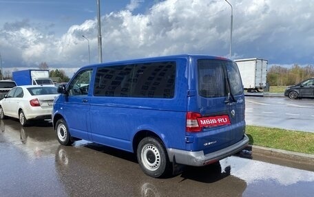 Volkswagen Caravelle T5, 2012 год, 1 950 000 рублей, 4 фотография