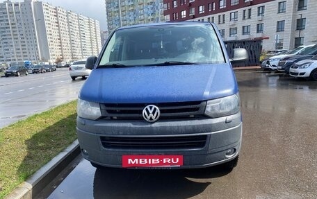 Volkswagen Caravelle T5, 2012 год, 1 950 000 рублей, 2 фотография