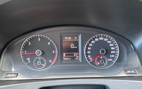 Volkswagen Caravelle T5, 2012 год, 1 950 000 рублей, 19 фотография