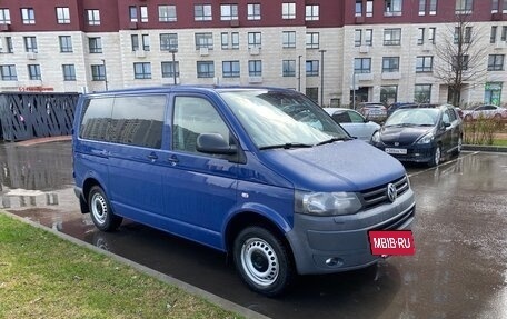 Volkswagen Caravelle T5, 2012 год, 1 950 000 рублей, 8 фотография