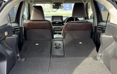 Toyota Yaris Cross, 2021 год, 2 190 000 рублей, 6 фотография
