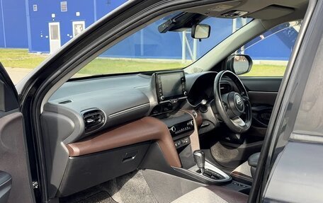 Toyota Yaris Cross, 2021 год, 2 190 000 рублей, 8 фотография