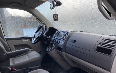 Volkswagen Caravelle T5, 2012 год, 1 950 000 рублей, 22 фотография