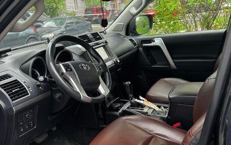 Toyota Land Cruiser Prado 150 рестайлинг 2, 2016 год, 3 800 000 рублей, 5 фотография