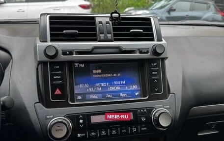 Toyota Land Cruiser Prado 150 рестайлинг 2, 2016 год, 3 800 000 рублей, 6 фотография
