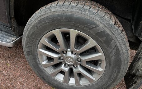 Toyota Land Cruiser Prado 150 рестайлинг 2, 2016 год, 3 800 000 рублей, 14 фотография
