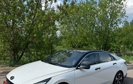 Hyundai Elantra, 2021 год, 2 400 000 рублей, 3 фотография