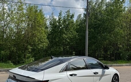 Hyundai Elantra, 2021 год, 2 400 000 рублей, 7 фотография