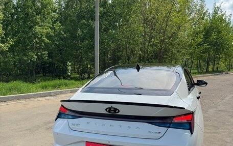 Hyundai Elantra, 2021 год, 2 400 000 рублей, 5 фотография