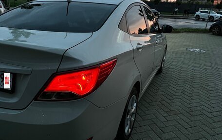 Hyundai Solaris II рестайлинг, 2016 год, 1 040 000 рублей, 10 фотография