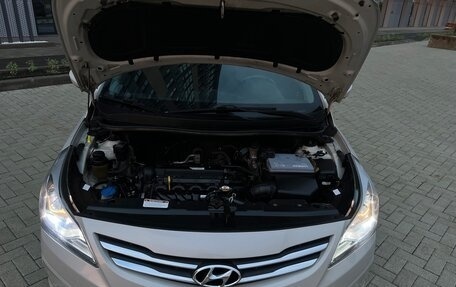 Hyundai Solaris II рестайлинг, 2016 год, 1 040 000 рублей, 17 фотография